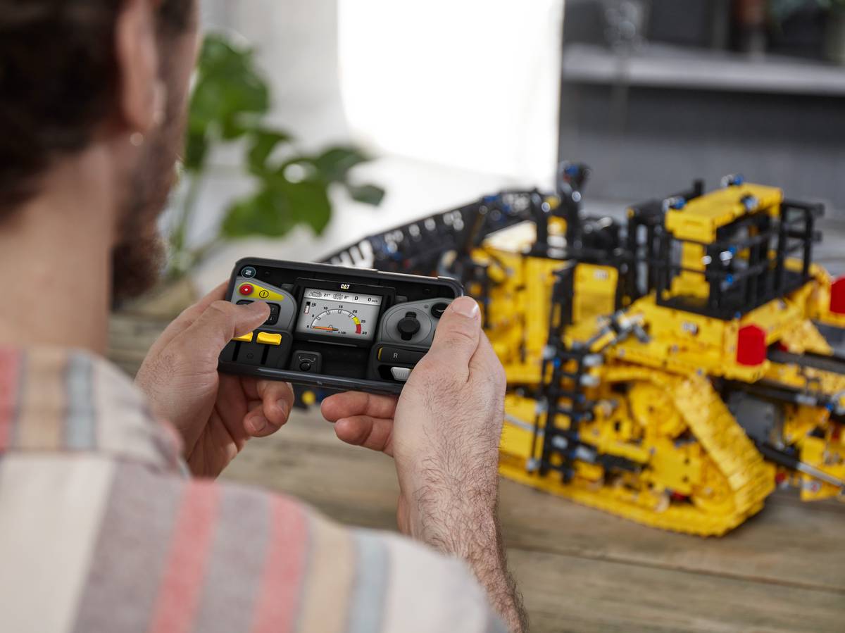 LEGO® TECHNIC - 42131 Appgesteuerter Cat® D11 BULLDOZER Planierraupe - Neu & OVP